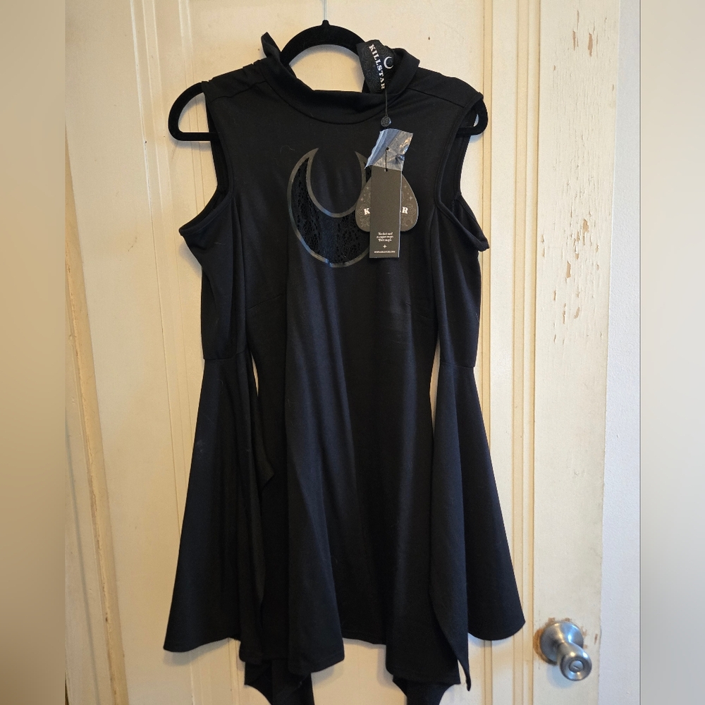 Moon lace insert cold shoulder dress